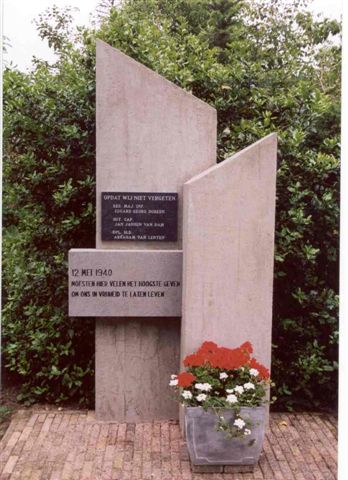 Monument in 2002
